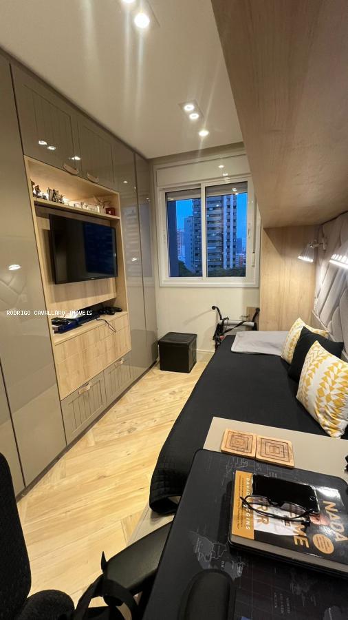 Apartamento à venda com 2 quartos, 70m² - Foto 25