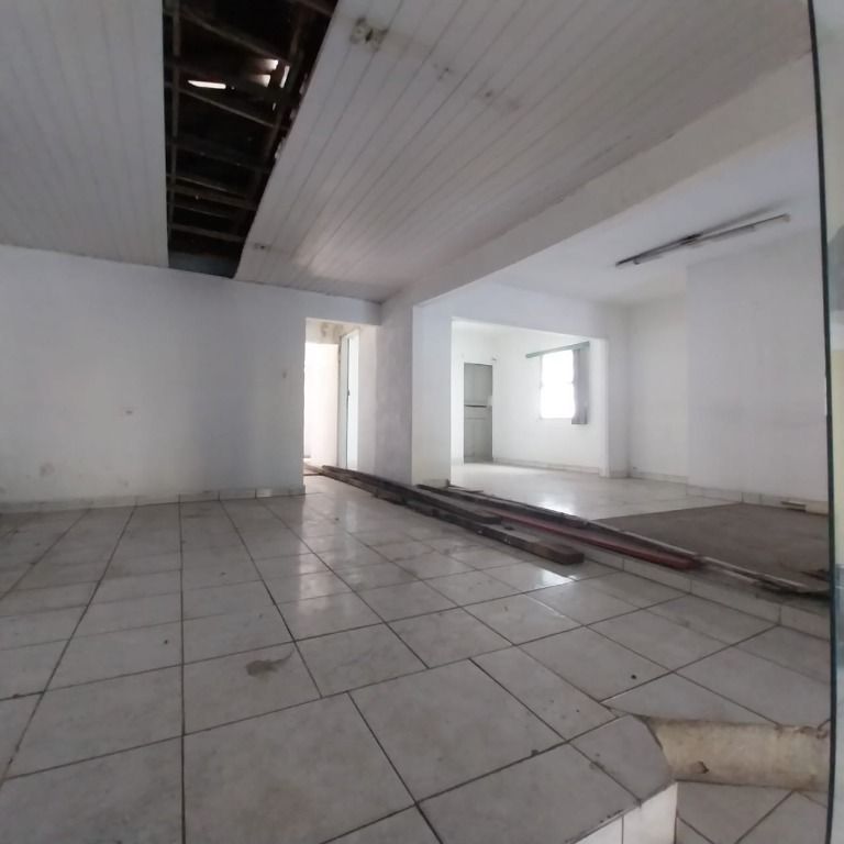 Depósito-Galpão-Armazém à venda, 350m² - Foto 1