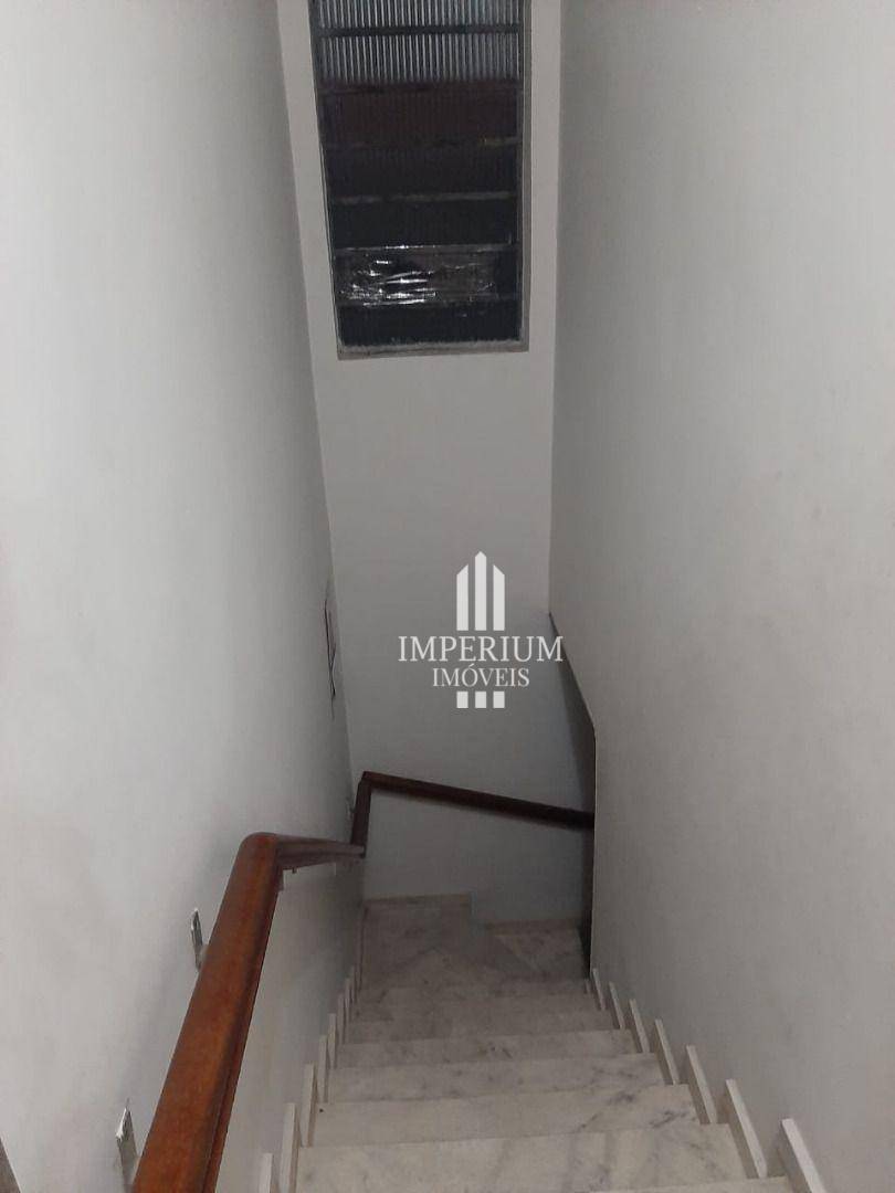 Sobrado à venda e aluguel com 3 quartos, 149m² - Foto 4