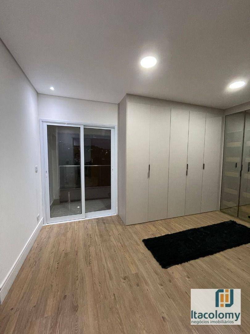 Casa de Condomínio à venda com 4 quartos, 310m² - Foto 13