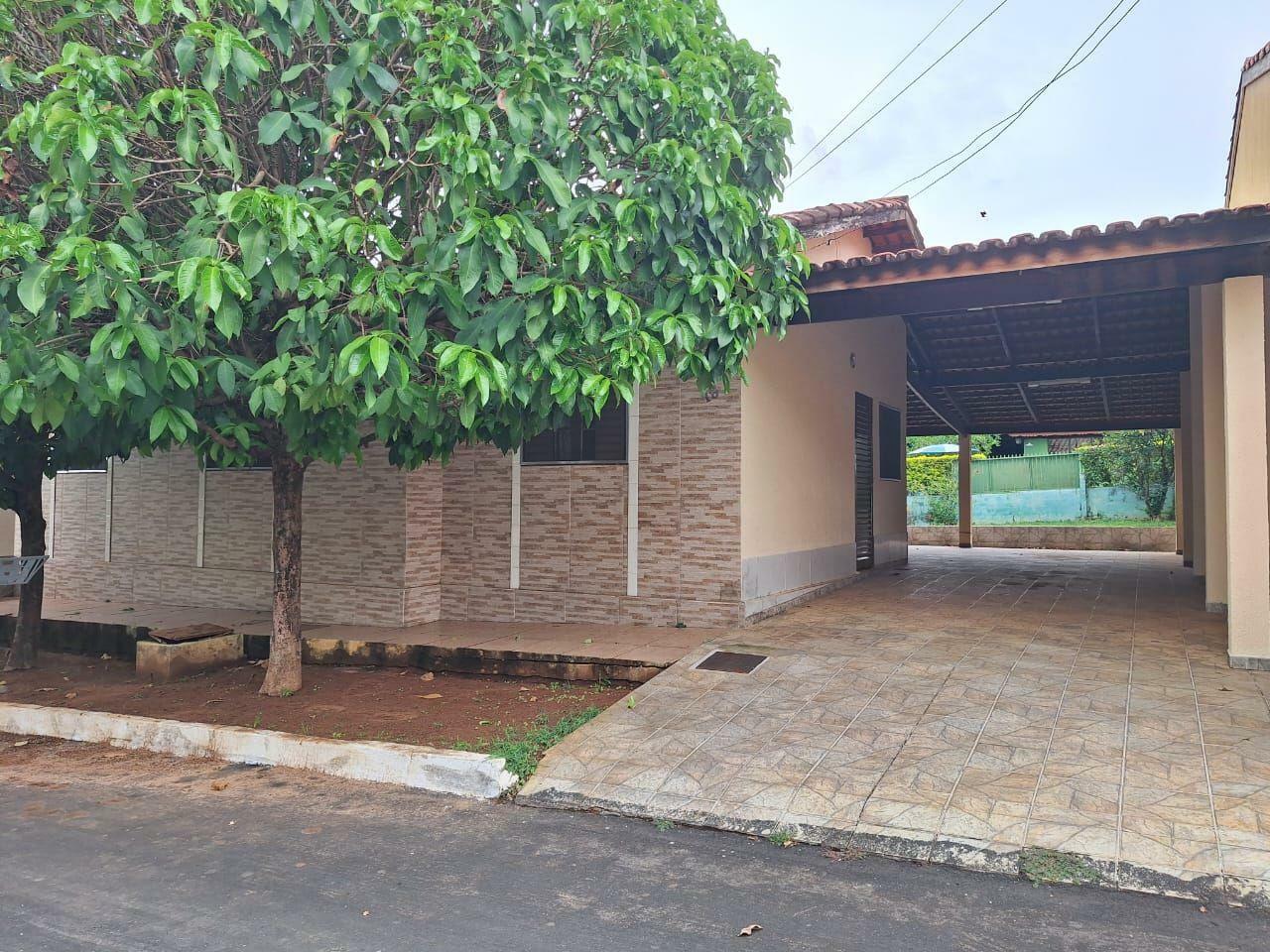 Casa de Condomínio à venda com 4 quartos, 168m² - Foto 1