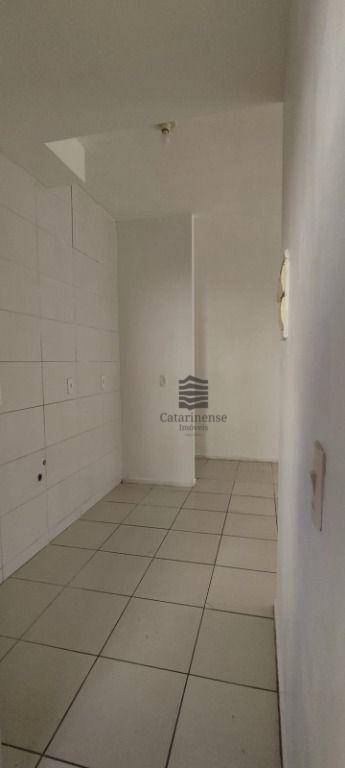 Apartamento à venda com 2 quartos, 57m² - Foto 7