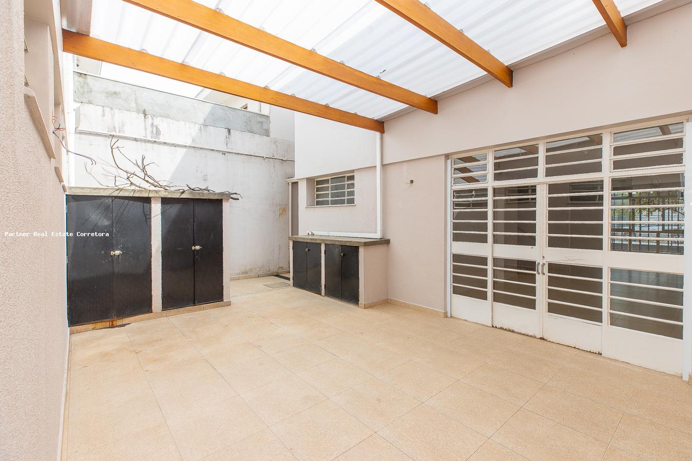 Casa à venda com 3 quartos, 225m² - Foto 9