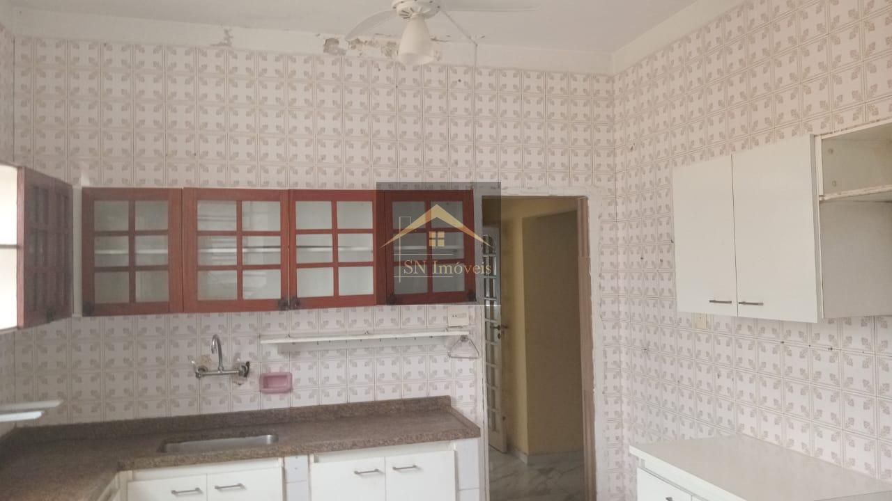 Casa à venda com 6 quartos, 160m² - Foto 13