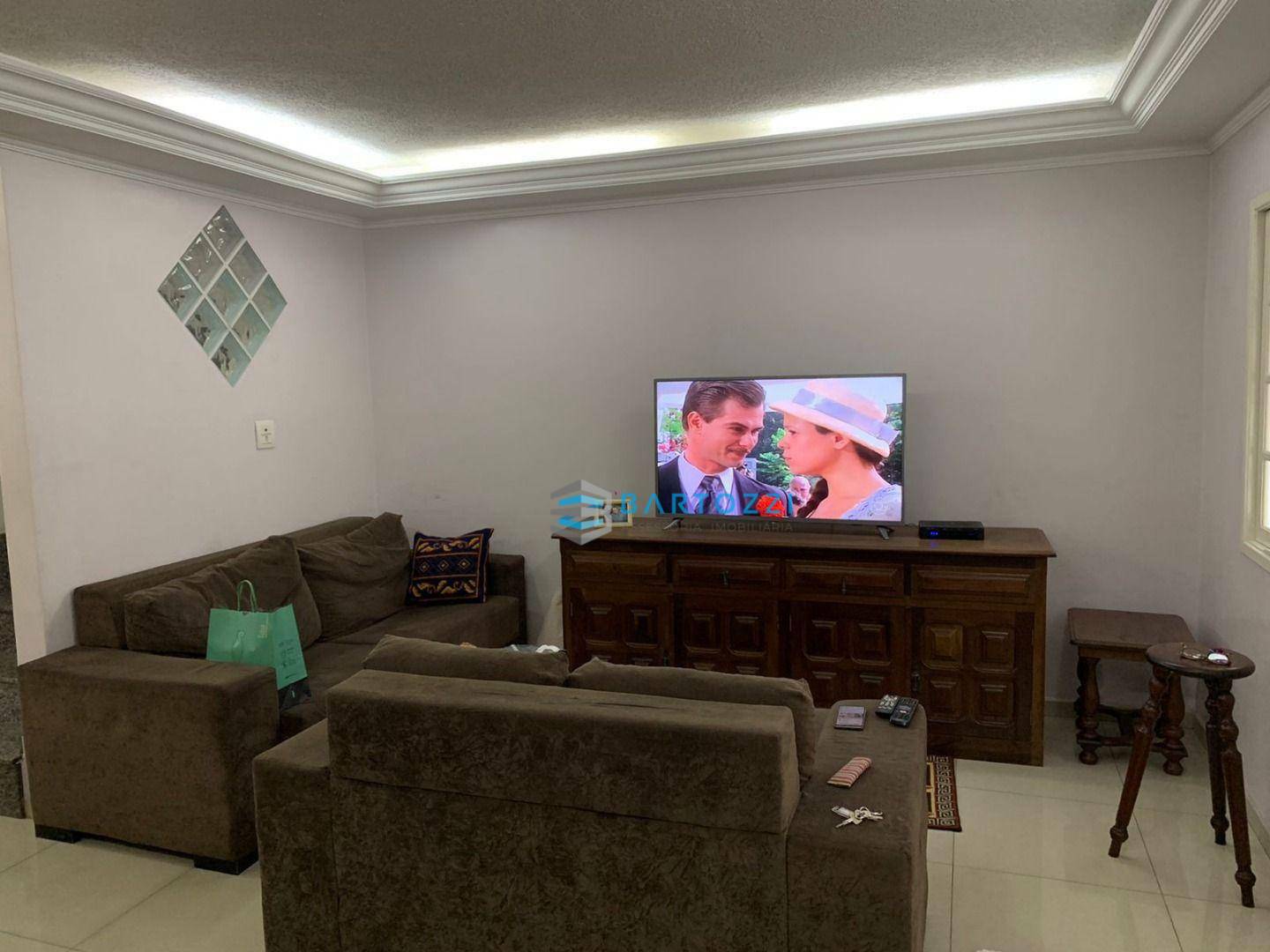 Sobrado à venda com 3 quartos, 160m² - Foto 3