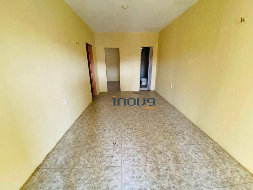 Casa para alugar com 2 quartos, 150m² - Foto 6