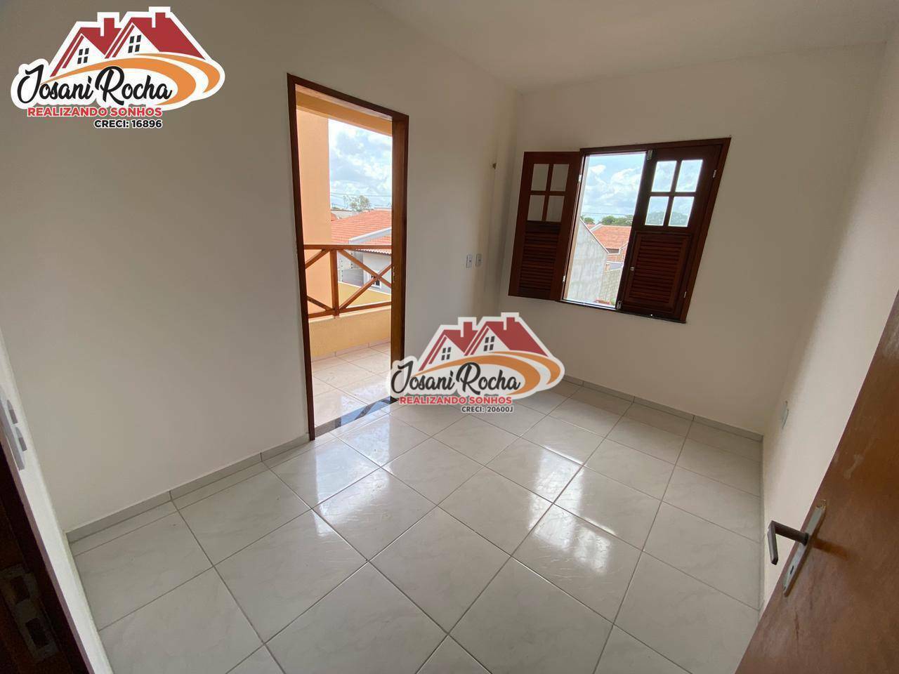 Casa à venda com 2 quartos, 90m² - Foto 9