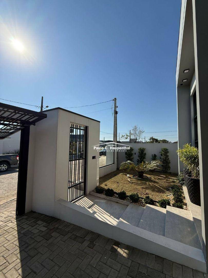 Casa à venda com 3 quartos, 166m² - Foto 3