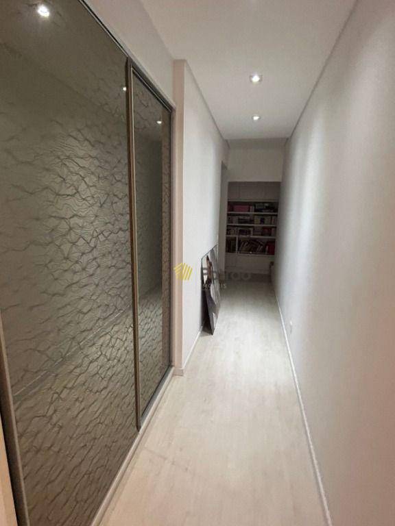 Apartamento para alugar com 3 quartos, 300m² - Foto 30