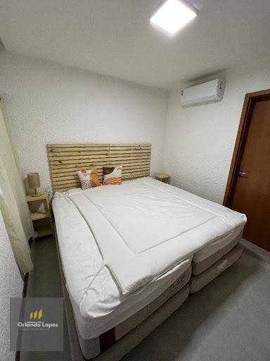 Apartamento à venda com 2 quartos, 65m² - Foto 14