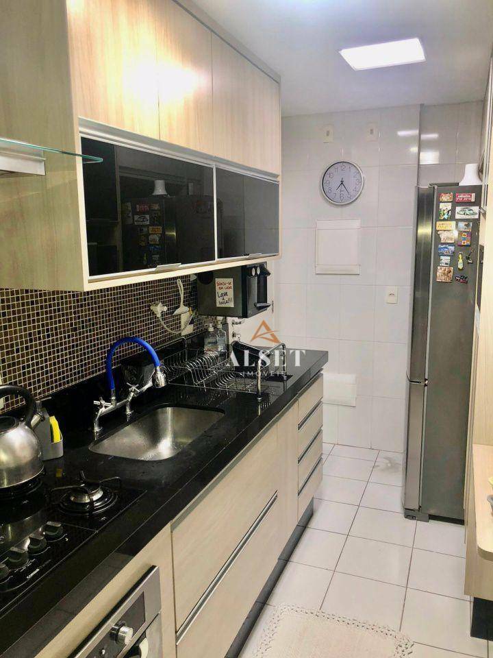 Apartamento à venda com 3 quartos, 109m² - Foto 9