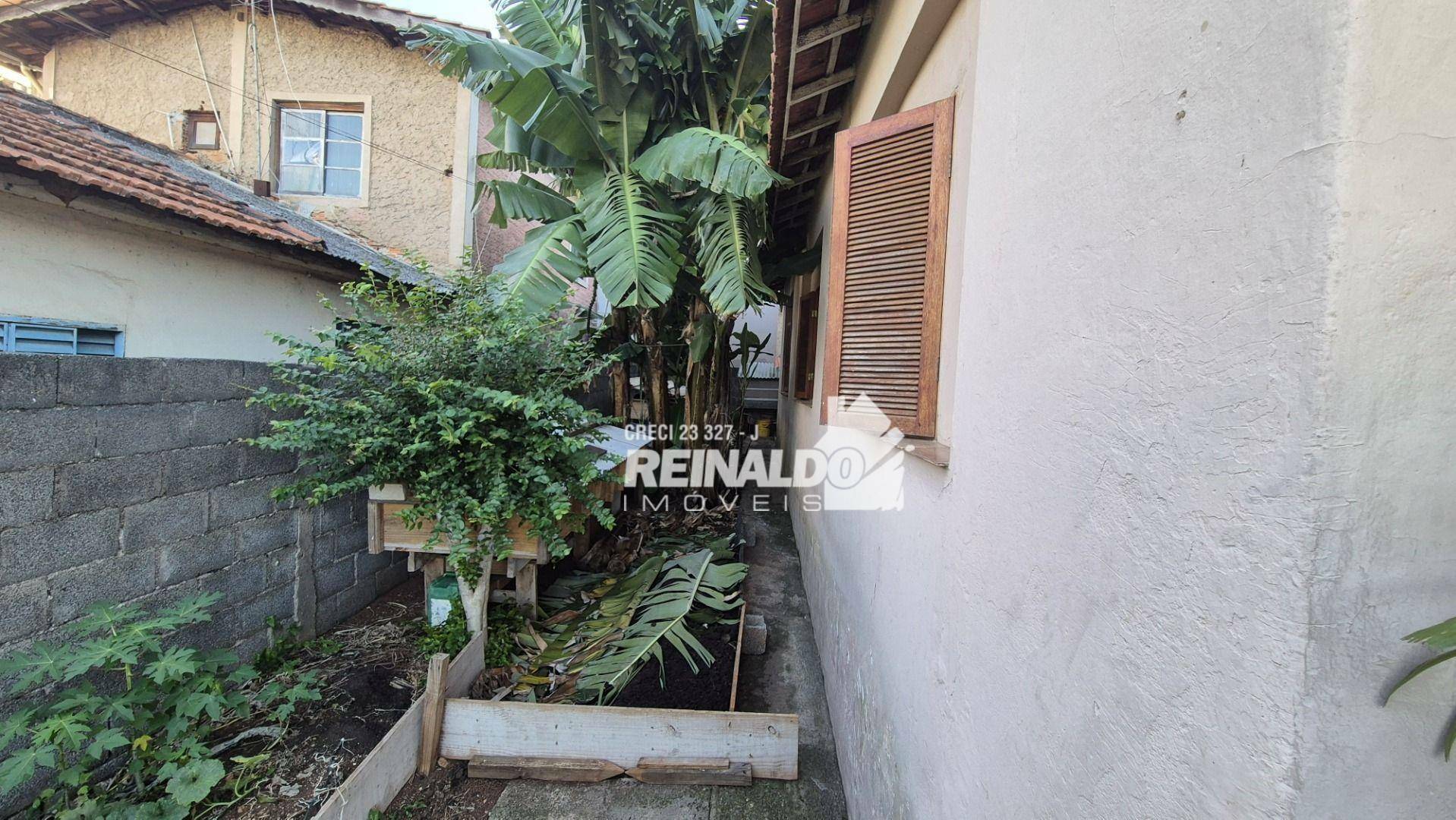 Casa à venda com 3 quartos, 160m² - Foto 3