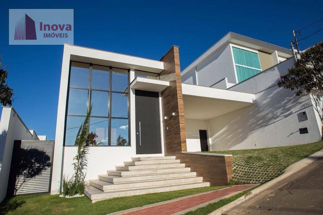 Casa de Condomínio à venda com 3 quartos, 300m² - Foto 2