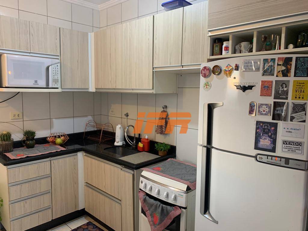 Apartamento à venda com 2 quartos, 80m² - Foto 3