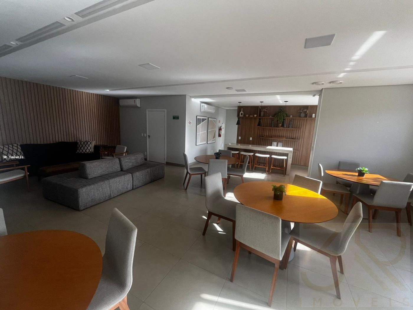 Apartamento para alugar com 2 quartos, 62m² - Foto 22