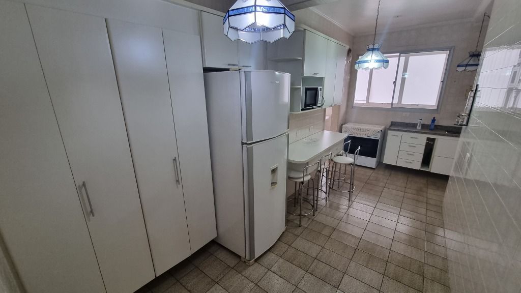 Apartamento à venda com 3 quartos, 176m² - Foto 22