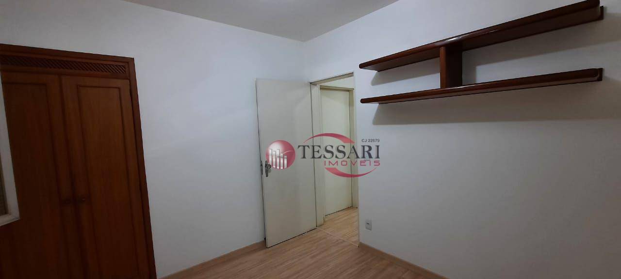 Apartamento à venda com 4 quartos, 150m² - Foto 14