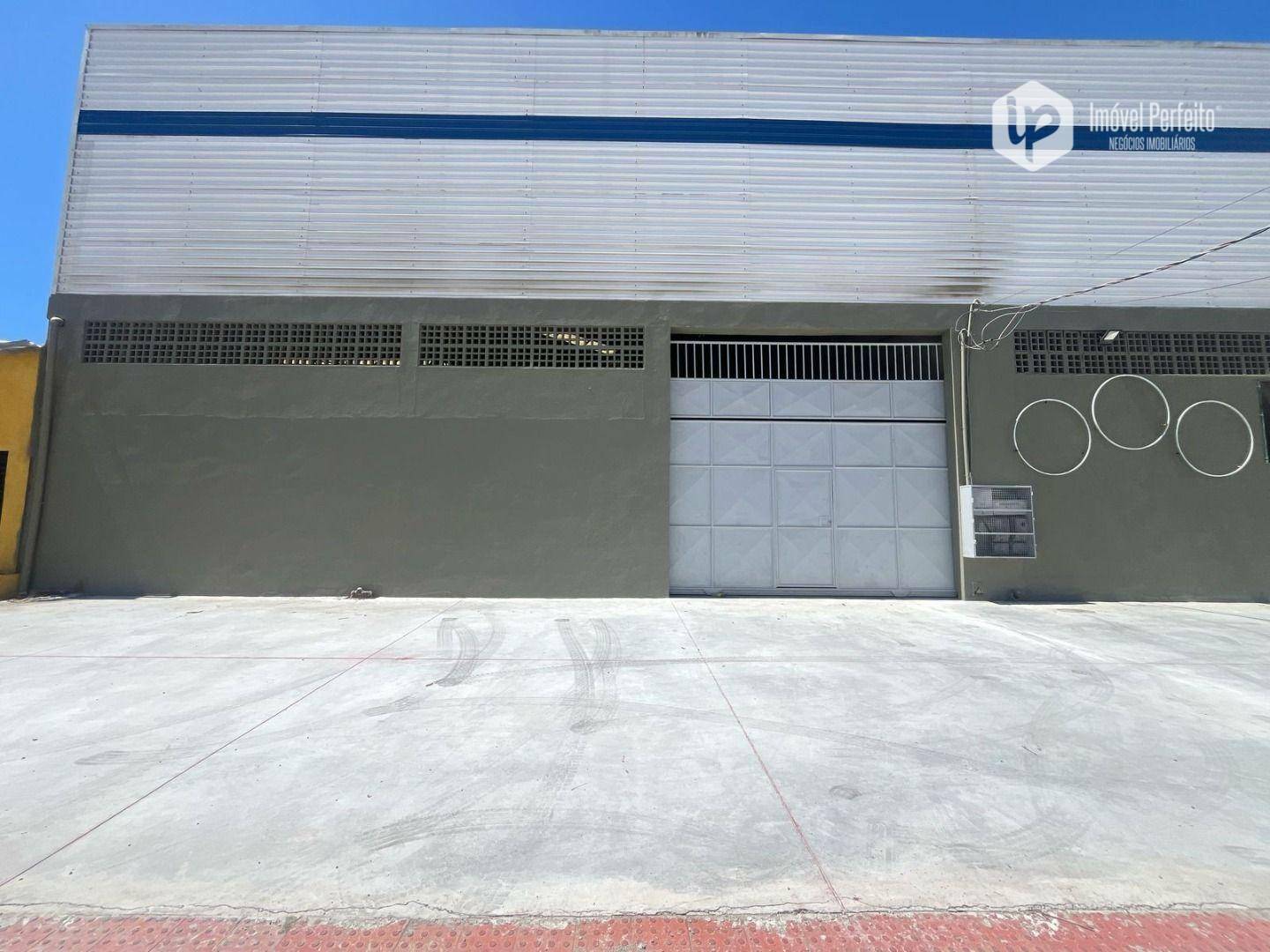 Depósito-Galpão-Armazém para alugar, 380m² - Foto 1