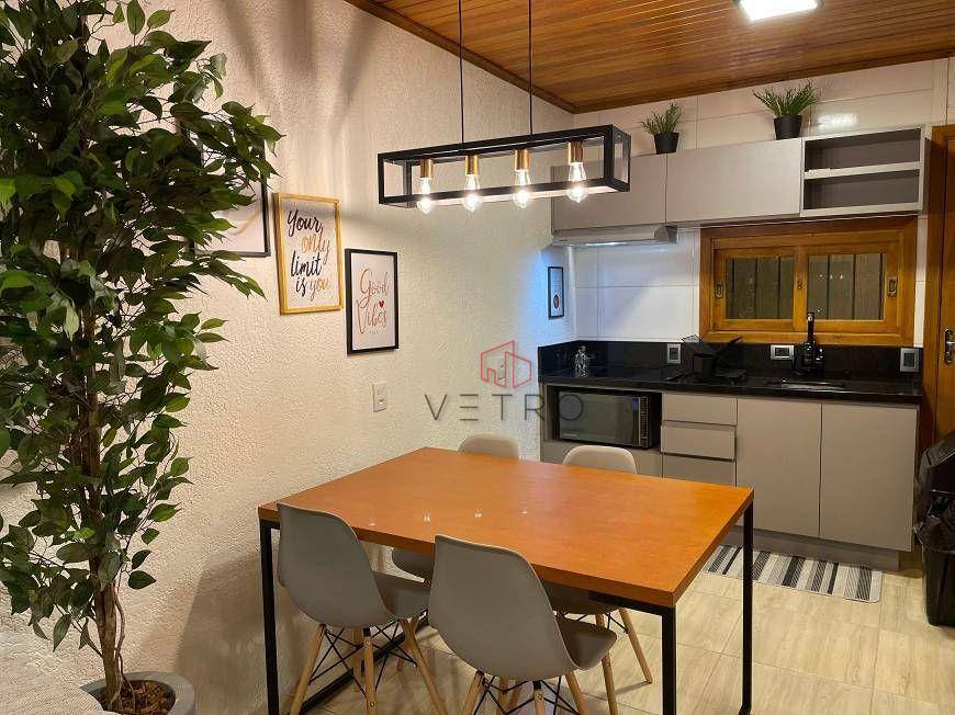 Casa à venda com 6 quartos, 200m² - Foto 2