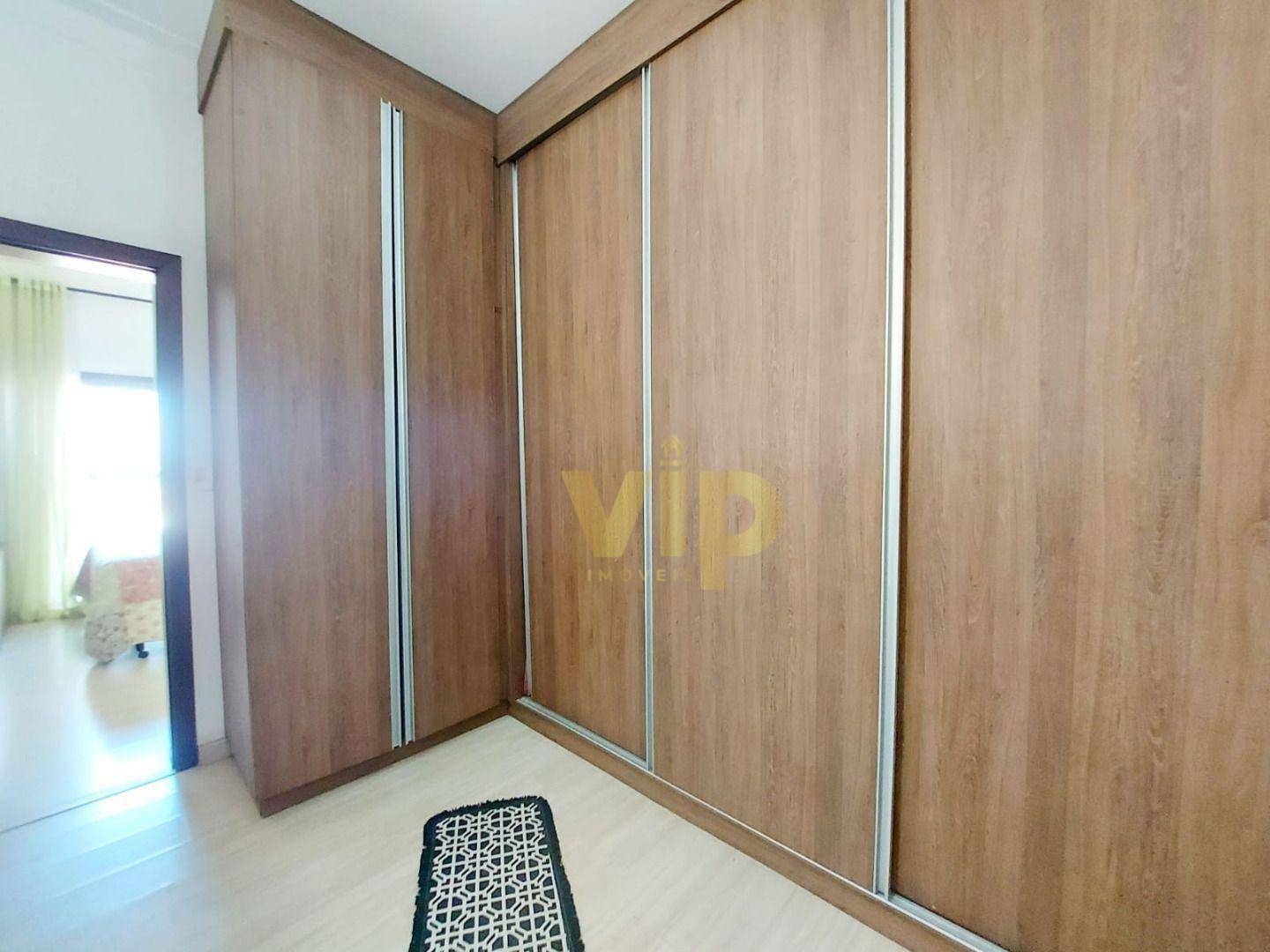 Casa à venda com 4 quartos, 300m² - Foto 17