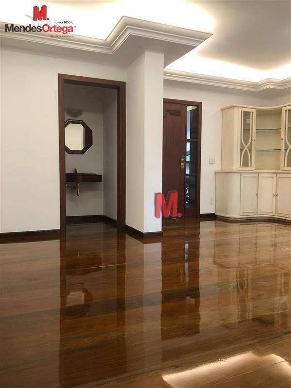 Casa de Condomínio para alugar com 4 quartos, 650m² - Foto 36