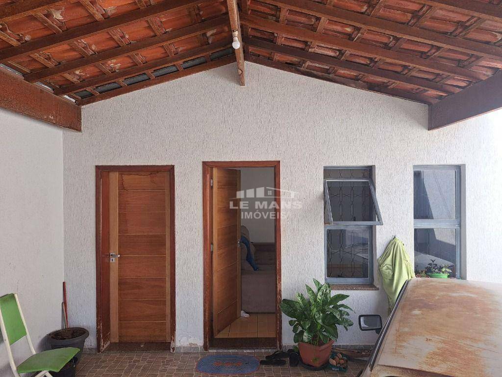 Casa à venda com 2 quartos, 122m² - Foto 3