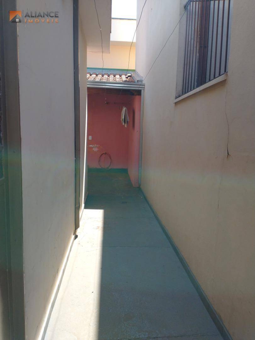 Casa à venda com 3 quartos, 98m² - Foto 22