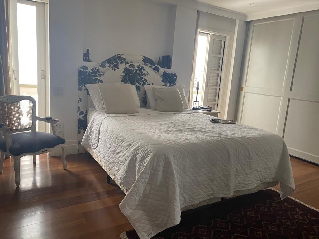 Apartamento à venda com 3 quartos, 200m² - Foto 9