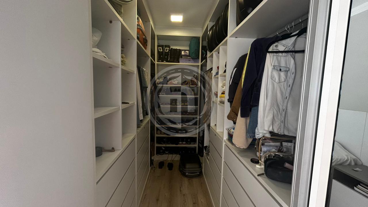 Casa de Condomínio para alugar com 3 quartos, 300m² - Foto 10