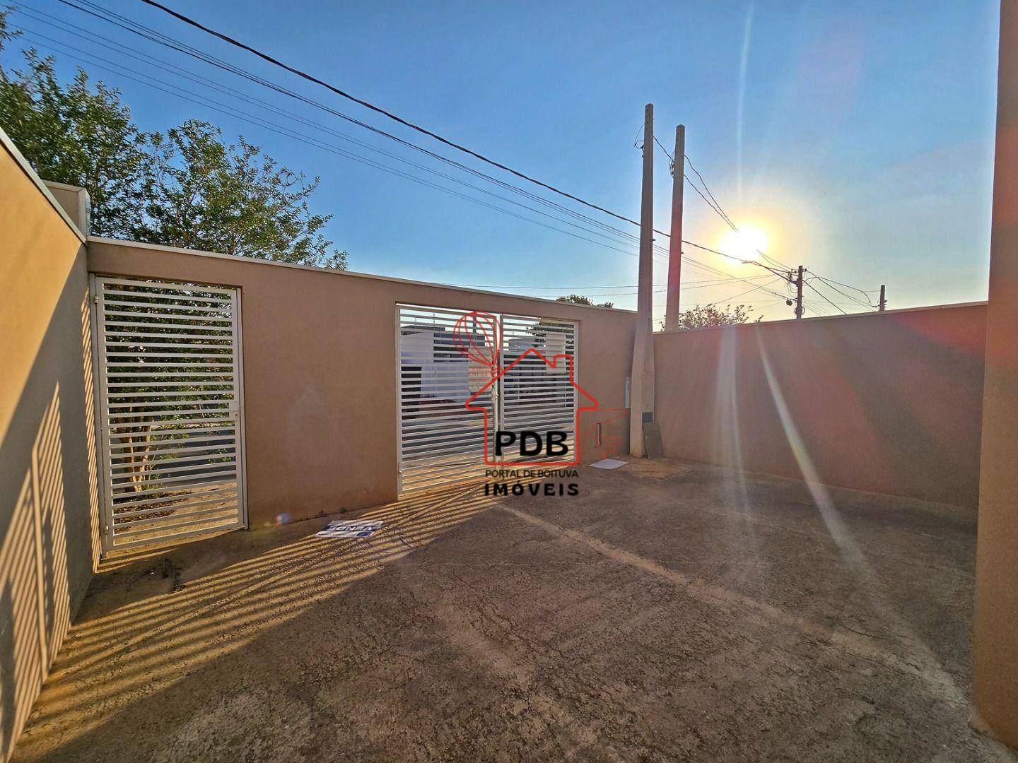 Casa, 2 quartos, 63 m² - Foto 1