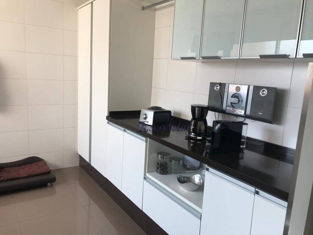 Apartamento à venda com 3 quartos, 230m² - Foto 31