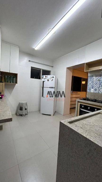 Apartamento à venda com 3 quartos, 124m² - Foto 7