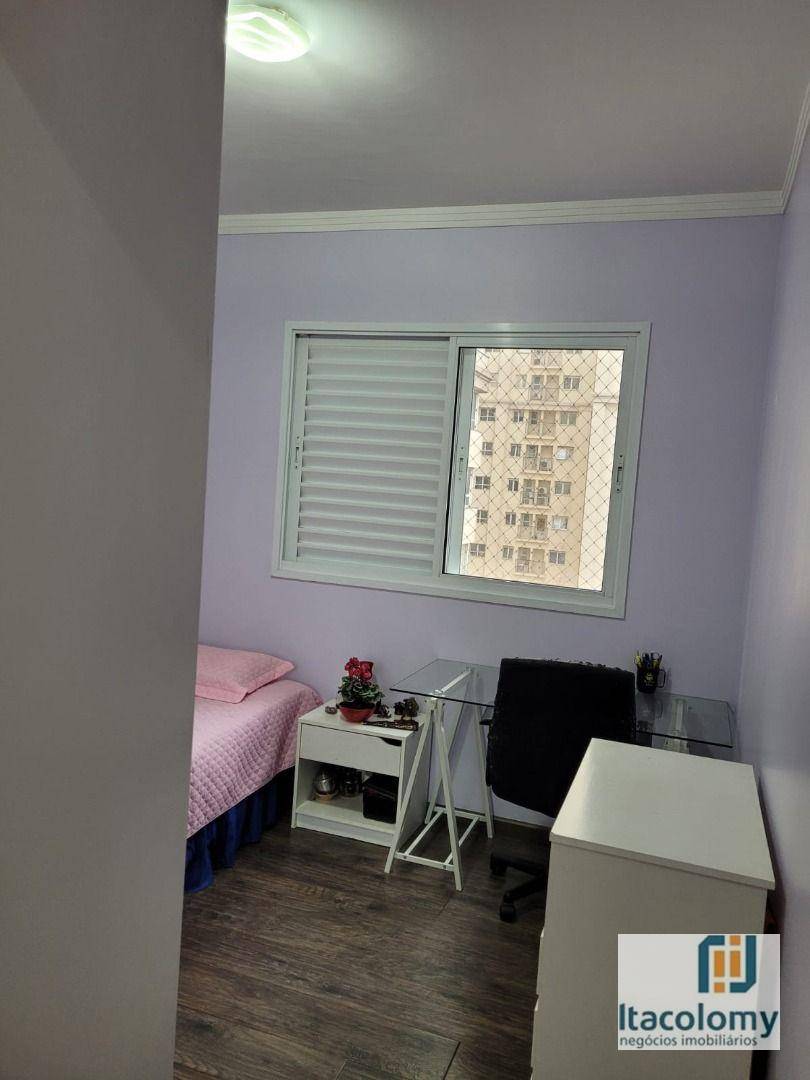 Apartamento à venda com 3 quartos, 107m² - Foto 19