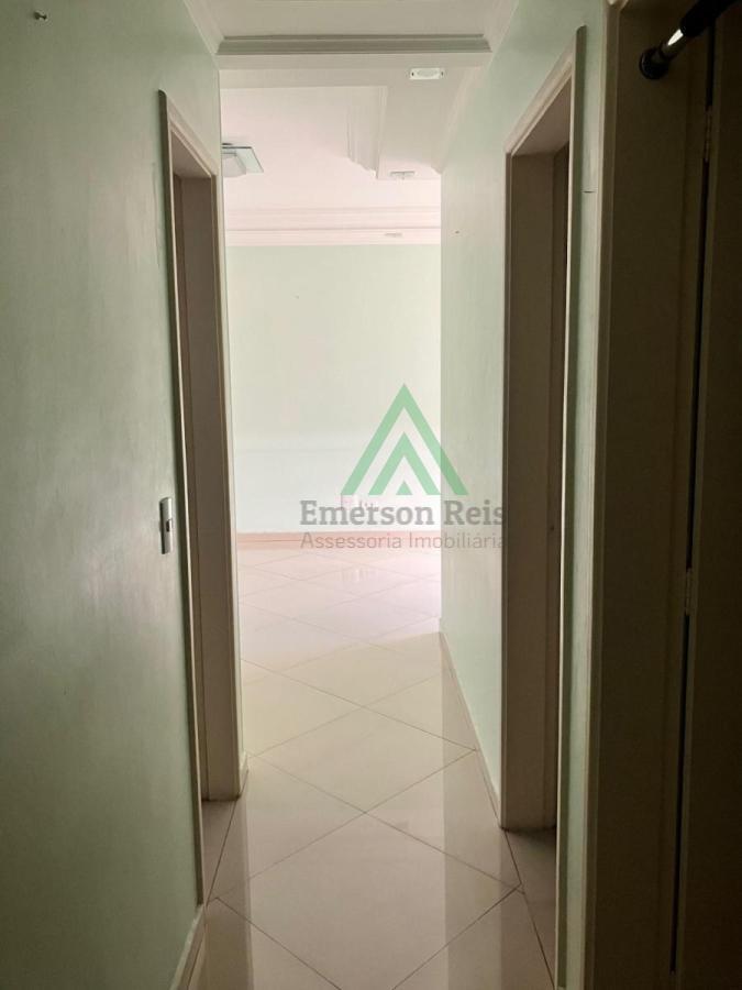 Apartamento à venda com 3 quartos, 70m² - Foto 13