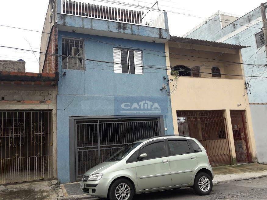 Sobrado à venda com 6 quartos, 220m² - Foto 1