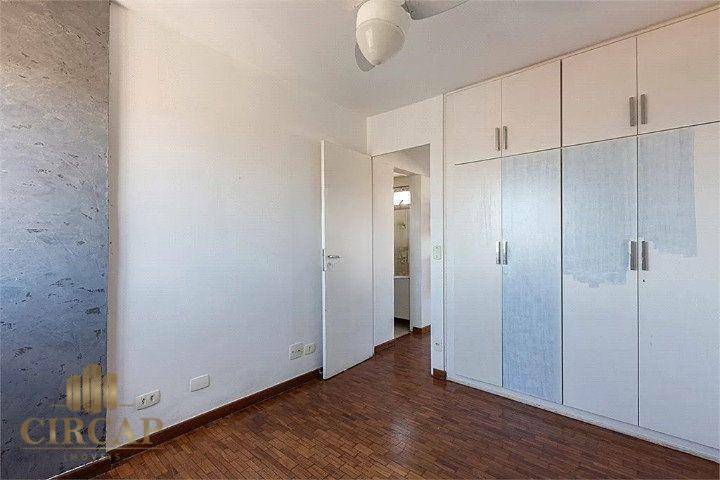 Apartamento à venda com 3 quartos, 140m² - Foto 15