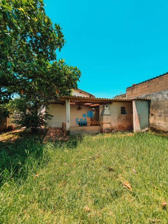 Casa à venda com 2 quartos, 340m² - Foto 2