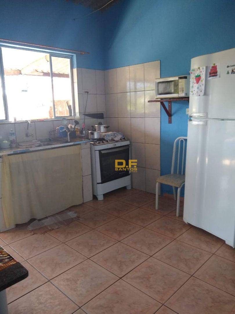 Casa à venda com 2 quartos, 60m² - Foto 21