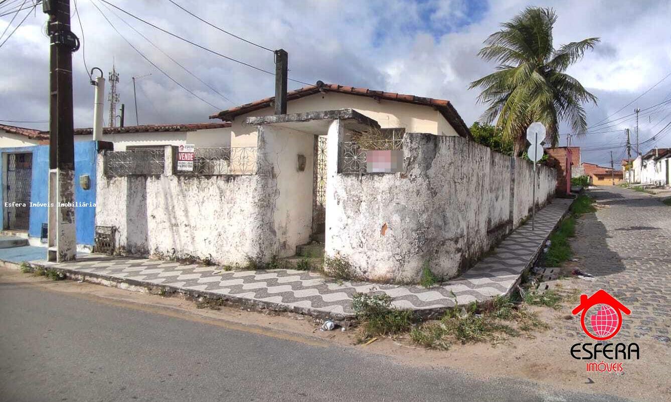 Casa à venda com 3 quartos, 160m² - Foto 2