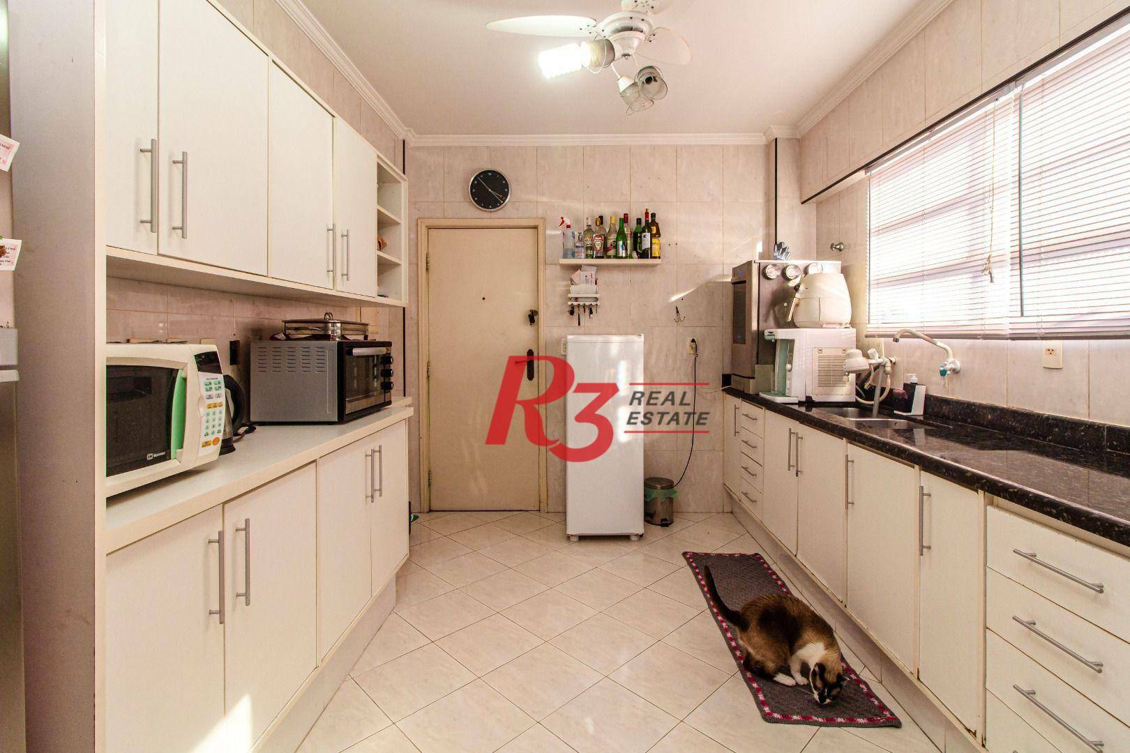 Apartamento à venda com 3 quartos, 220m² - Foto 12