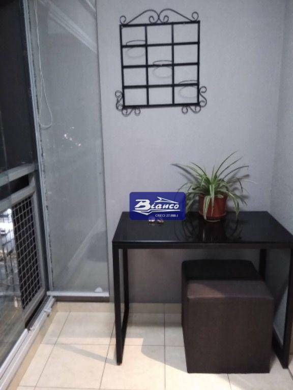 Apartamento à venda com 3 quartos, 73m² - Foto 8