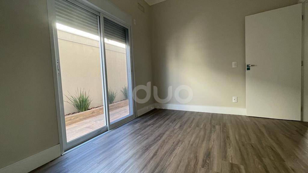 Casa de Condomínio à venda e aluguel com 3 quartos, 240m² - Foto 27