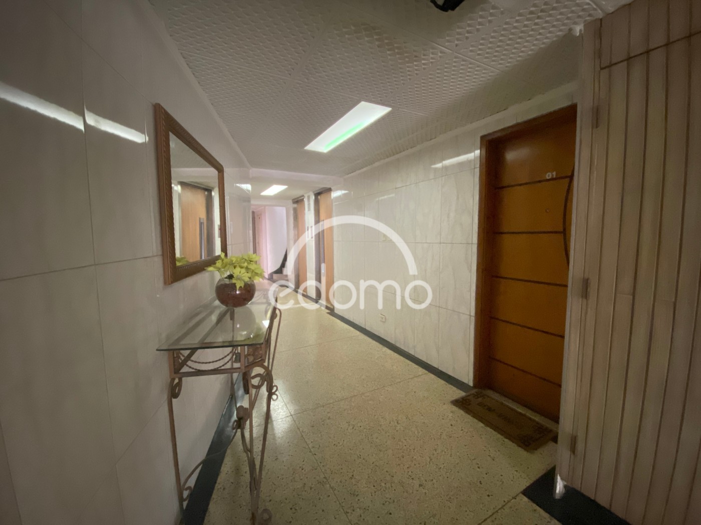 Apartamento para alugar com 1 quarto, 65m² - Foto 13