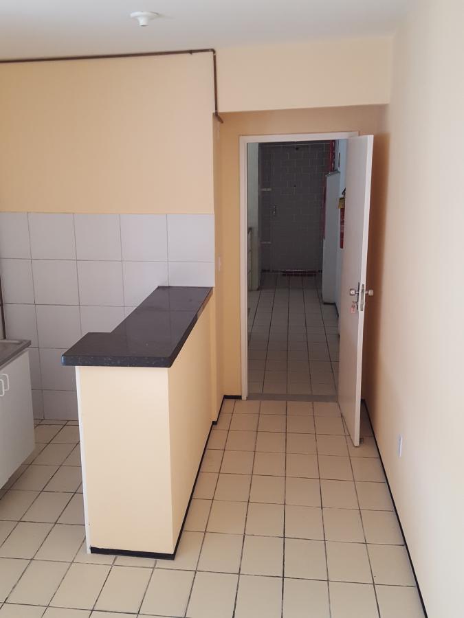 Apartamento para alugar com 2 quartos, 85m² - Foto 15