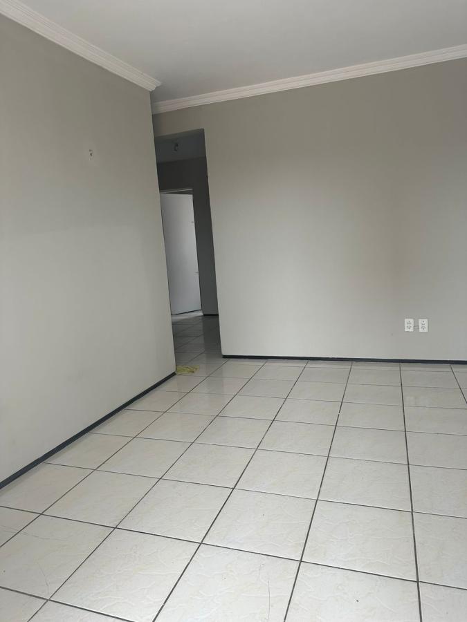 Apartamento para alugar com 2 quartos, 69m² - Foto 5