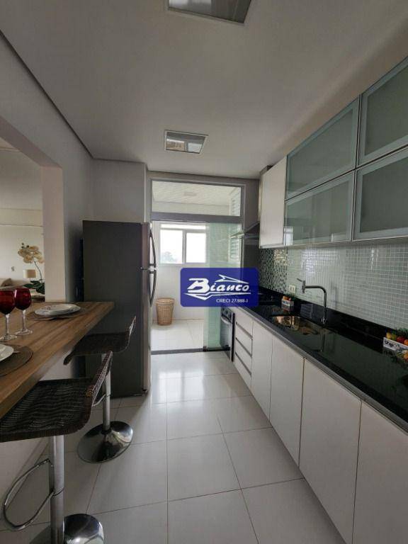 Apartamento à venda com 3 quartos, 83m² - Foto 19