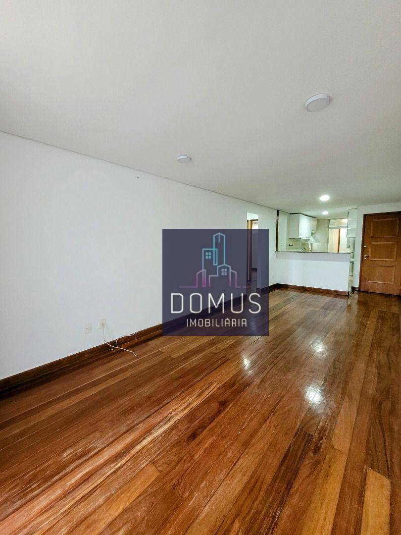 Apartamento à venda com 2 quartos, 82m² - Foto 2