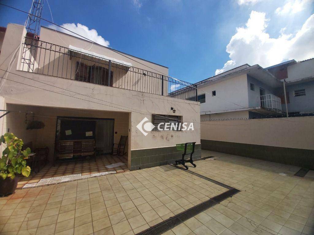 Casa à venda com 4 quartos, 290m² - Foto 4