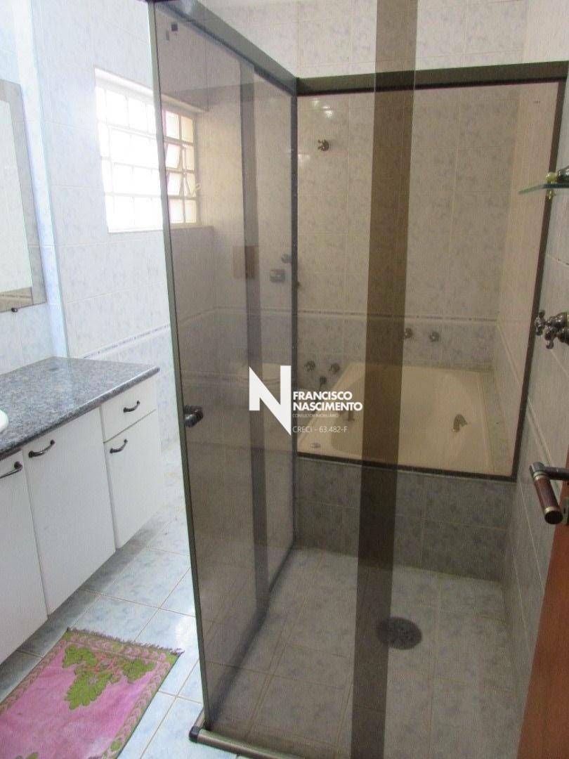 Sobrado à venda com 4 quartos, 335m² - Foto 17