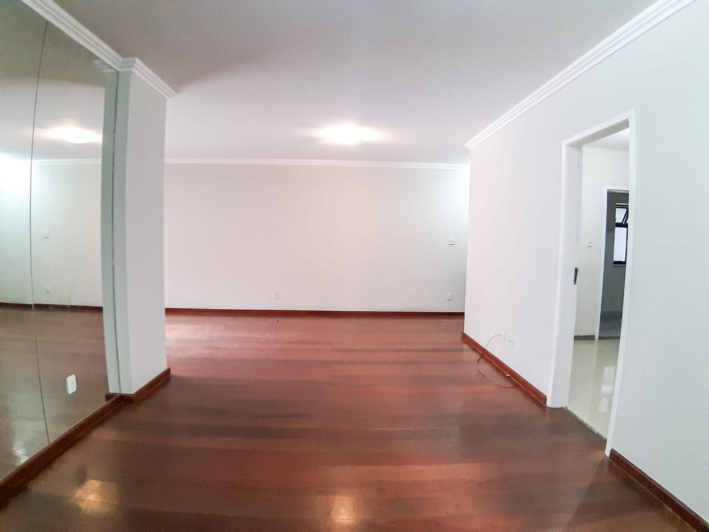 Apartamento à venda com 3 quartos, 130m² - Foto 18